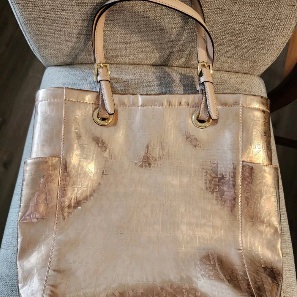 NWOT~ Michael Kors Gold Metallic Tote Bag